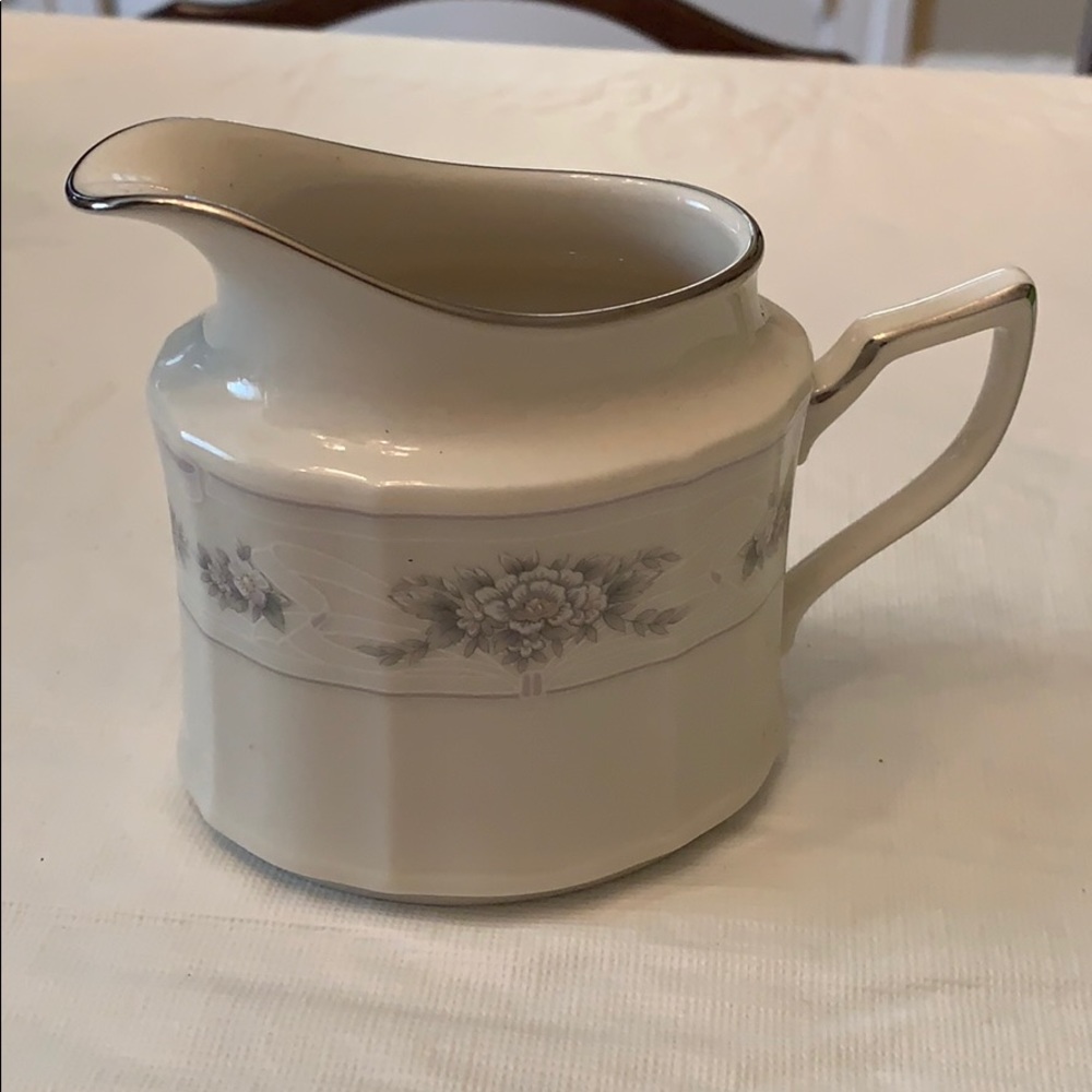 - Noritake Ivory Lace Creamer